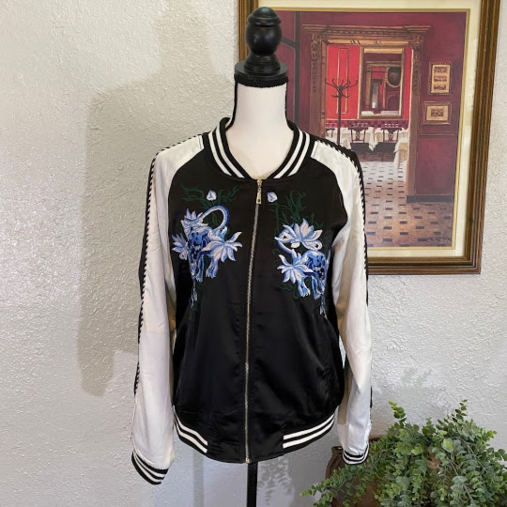 Yi Heng Mei ~ Embroidered Zip Jacket